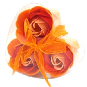 Cutie Inima cu 3 Trandafiri din Sapun Portocalii - Cadouri Valentine's Day